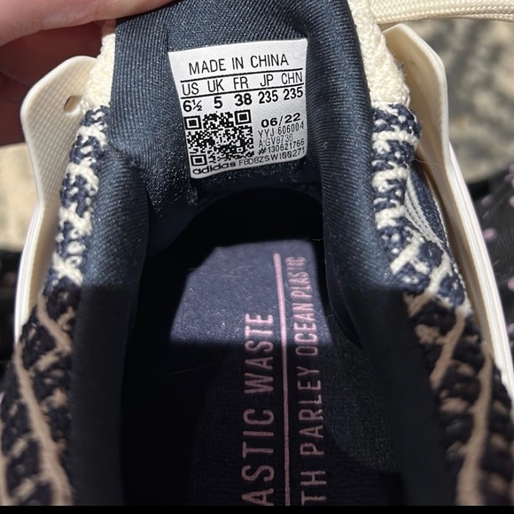 Adidas ultraboost - Picture 3 of 3